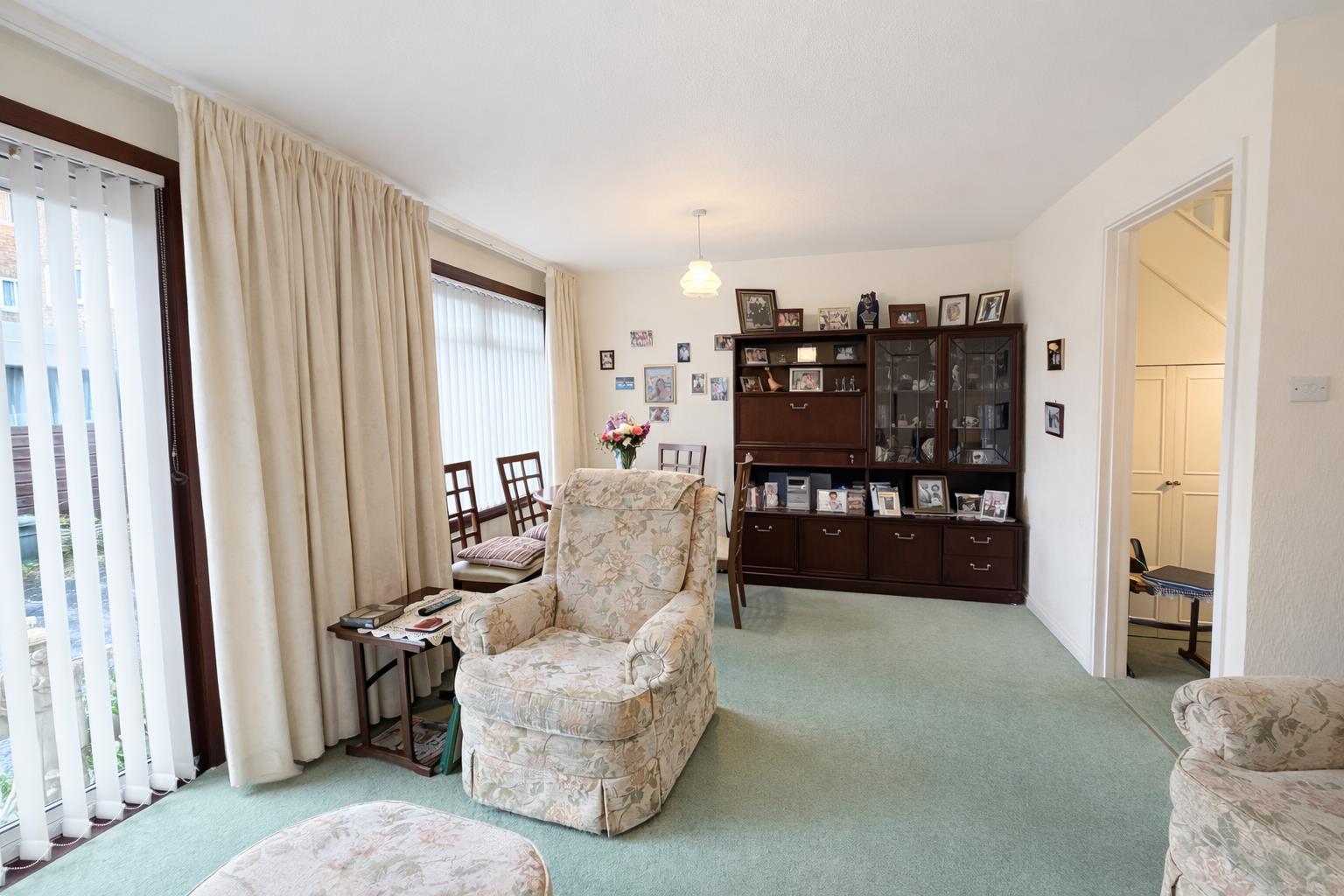 Twickenham Close, Beddington